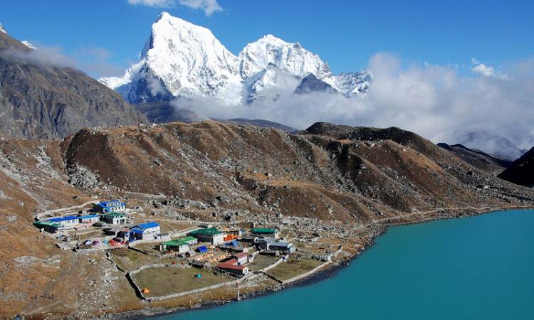 Everest Gokyo Trek