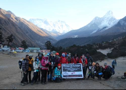 Gokyo-Chola Pass Trek